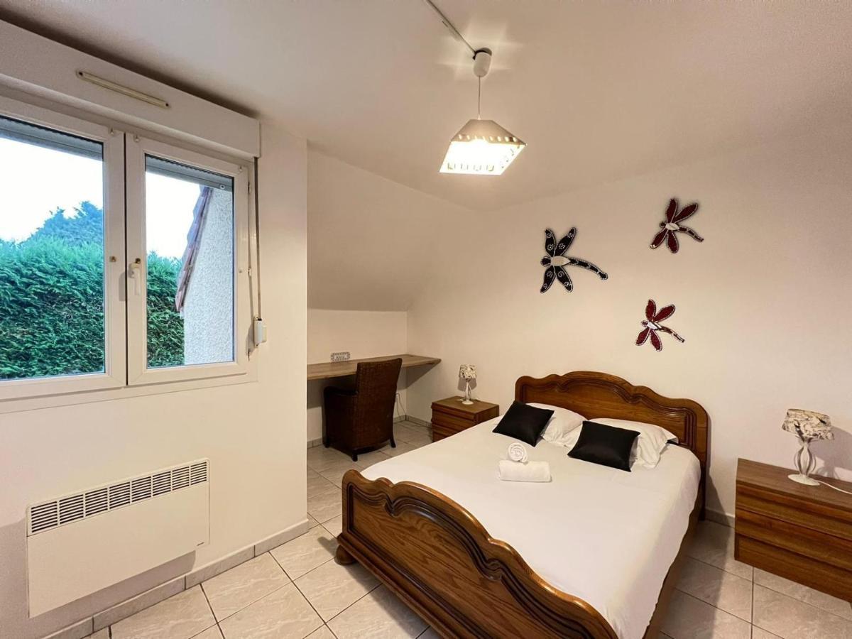 Apartament Le Mollien Calais Zewnętrze zdjęcie